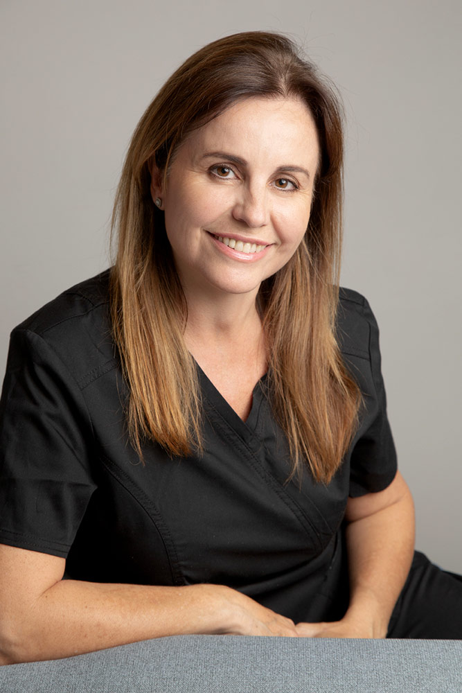 Dra. Ángeles Martínez